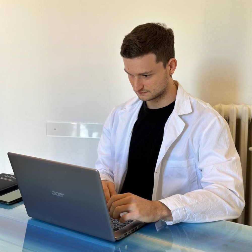 C0C2EEA8-08DD-4CCB-9664-C0EDDD7A5090